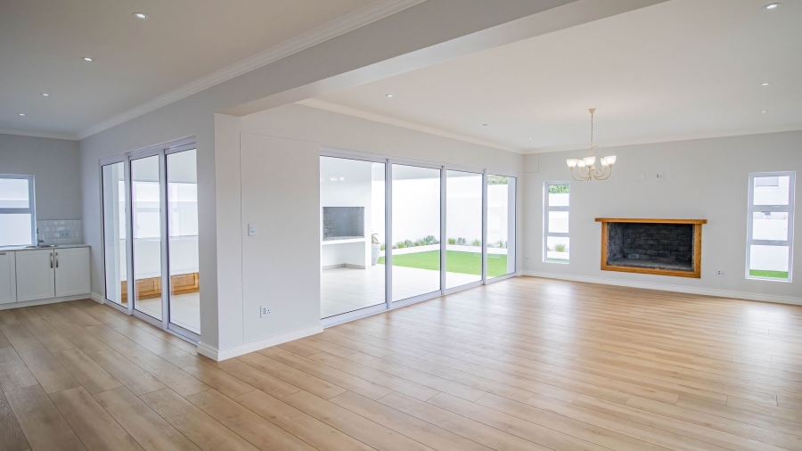 3 Bedroom Property for Sale in Shelley Point Western Cape